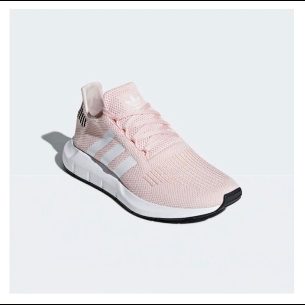 Adidas Swift Run